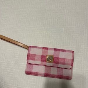 Dooney & Bourke wristlet
